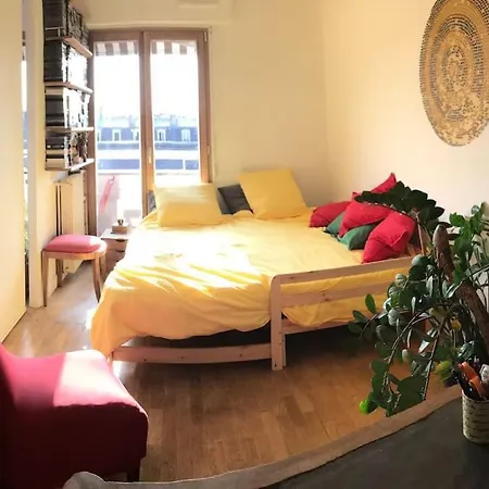 Апартаменты Le Charme De Montmartre A Ciel Ouvert