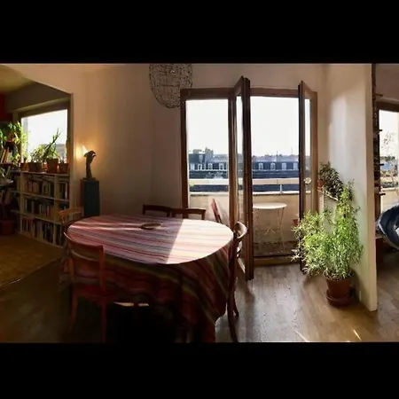 Appartement Le Charme De Montmartre A Ciel Ouvert *
