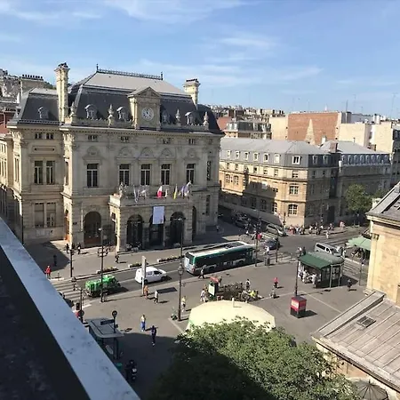 Le Charme De Montmartre A Ciel Ouvert *