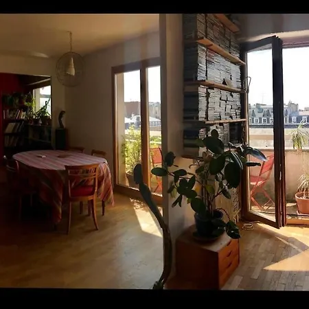 Le Charme De Montmartre A Ciel Ouvert شقة *